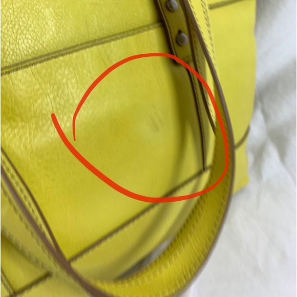 Genuine vintage FOSSIL bright yellow leather tote bag with  key fob - Picture 11 of 15